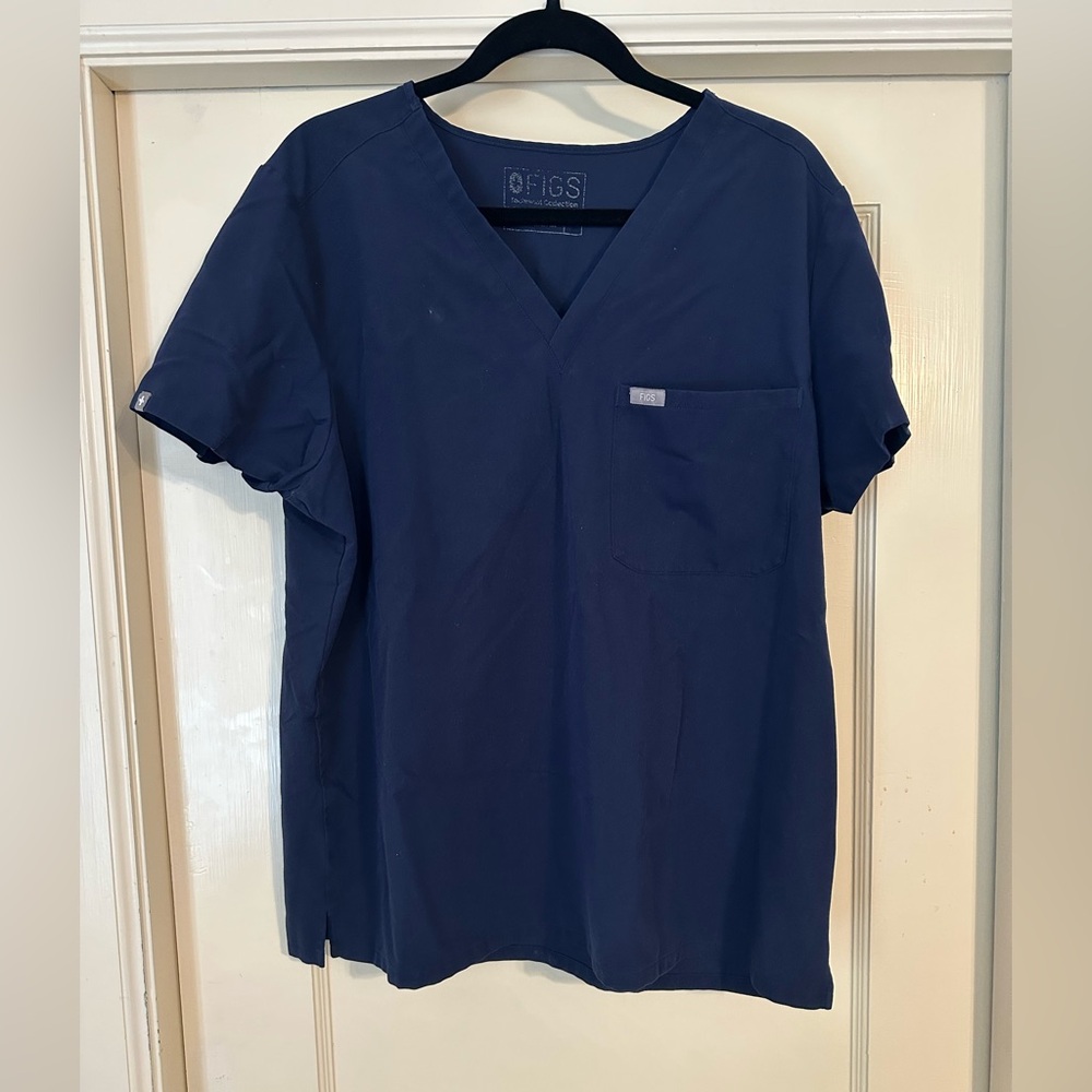 Figs Women’s Navy Scrub top - XL Catarina